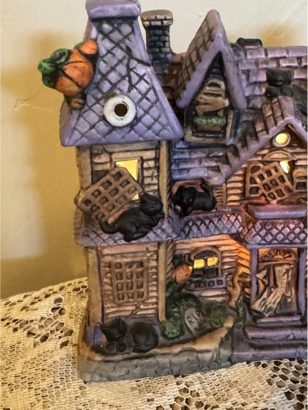 Halloween Haunted House Purple Brown Black Cats Pumpkin Man Lighted Whimsical